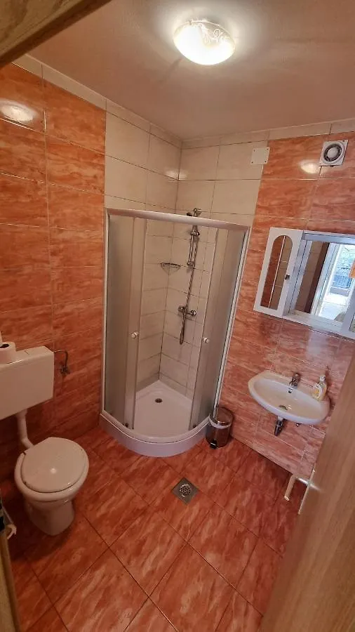 Apartmani Barbara Brseč 0*,