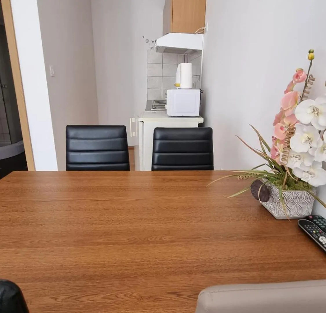 Apartmani Barbara Brsec 0*,