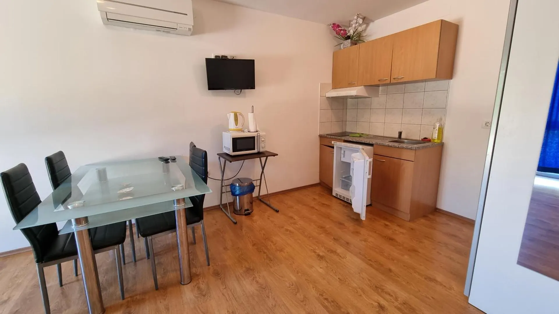 Apartmani Barbara Brsec 0*,  Croatia